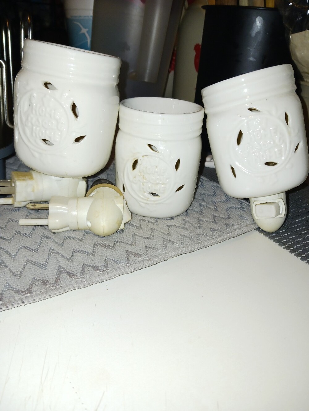 White Ceramic Plug-In Wax Warmer Night Light - Unbranded
